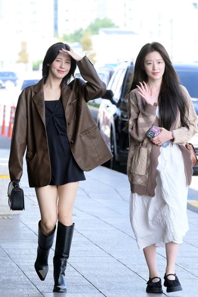 (G)I-DLE Miyeon and Shuhua