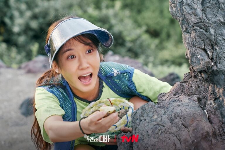 Park Eun Bin Brightens Up Even A Deserted Island In Castaway Diva