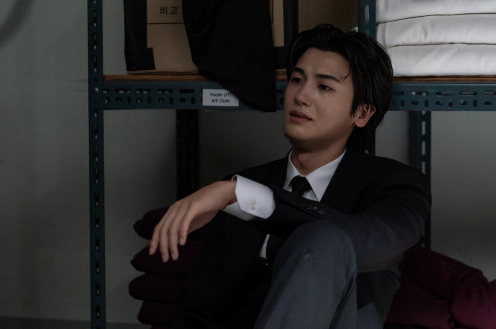 Park Hyun Sik's Drama "Buried Hearts" Episode 2 Pre Release Stills